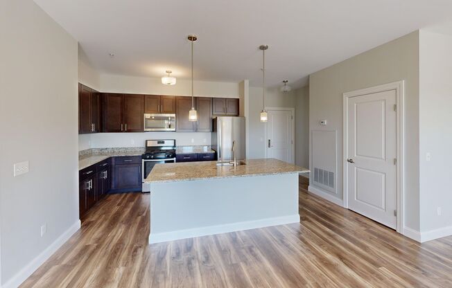 1 bed, 1 bath, 775 sqft, $2,350, Unit 2211