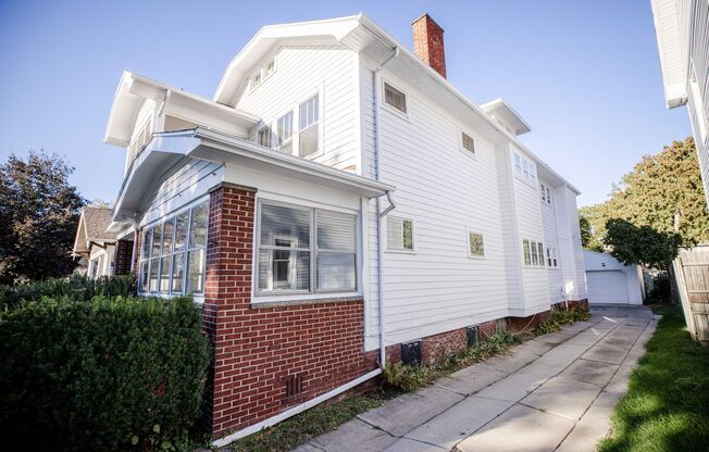 1452 Rollins Ave Rd.