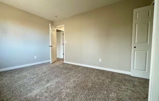 2 beds, 1 bath, 884 sqft, $1,700, Unit 1435MB-3