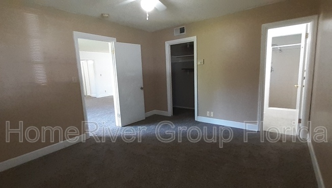 3 beds, 2 baths, 1,795 sqft, $2,295