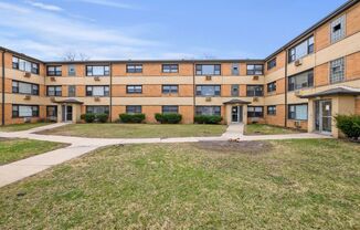2 beds, 1 bath, 840 sqft, $1,425, Unit 7900-1E
