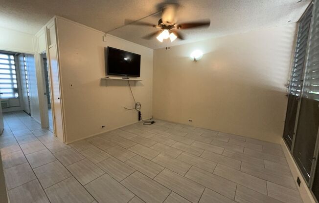 2 bedroom, 1 bath, 1 parking for $1850/month!