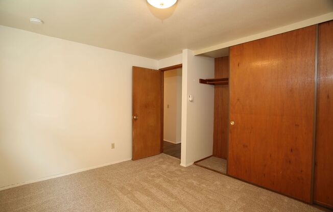 2 beds, 1 bath, 825 sqft, $2,095, Unit 5