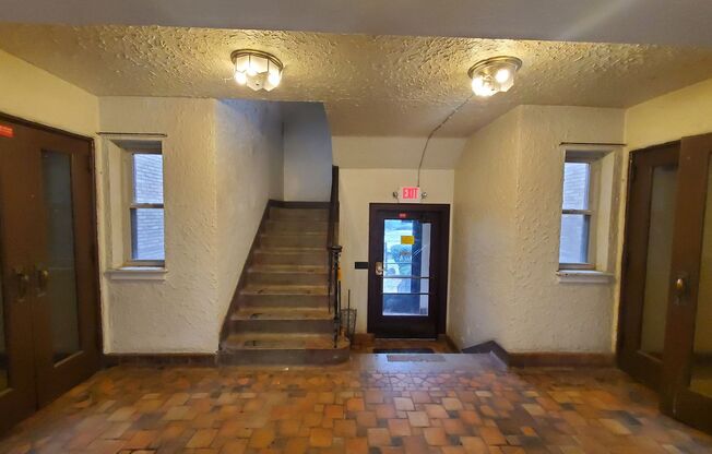 1 bed, 1 bath, 550 sqft, $859, Unit 2340/02