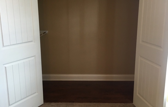 2 beds, 2.5 baths, 1,115 sqft, $1,055, Unit 031