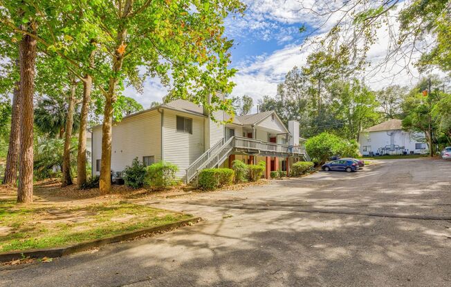 2 beds, 2 baths, 1,000 sqft, $1,050, Unit B15