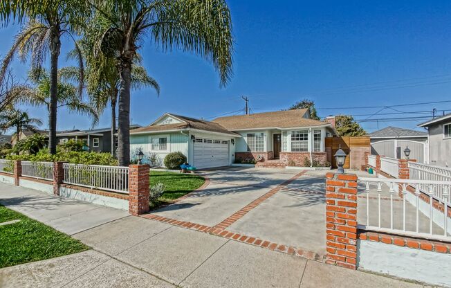 REMODELED, BRIGHT & AIRY, 4BR3BA HOME W/ GATED DRIVEWAY, 2-CAR GARAGE, FRONT & REAR YARDS CLOSE TO SCHOOLS, SHOPPING, FREEWAY ACCESS & 10 MINS TO BEACH!