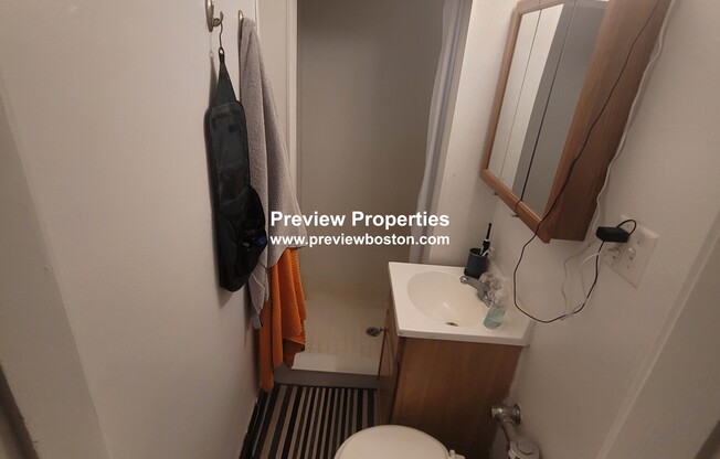 90 Chiswick Rd 0