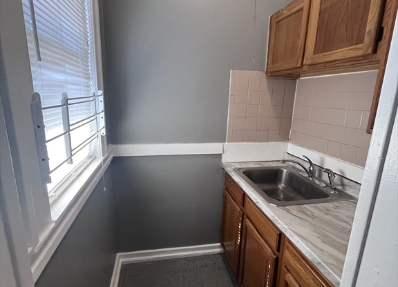 50 WINSTON RD