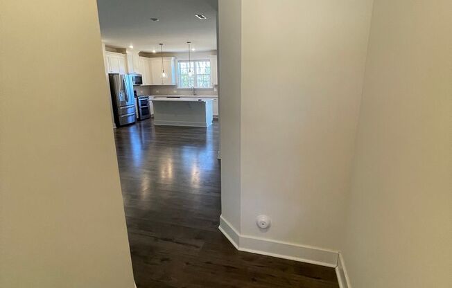 Charming 4 Bedroom Home Located In Cary