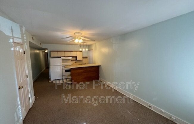 3018 ELLWOOD AVE