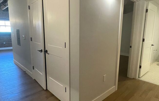 1 bed, 1 bath, 500 sqft, $1,550, Unit 123-207
