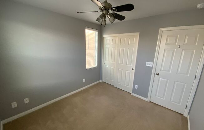 4 beds, 2.5 baths, $1,995