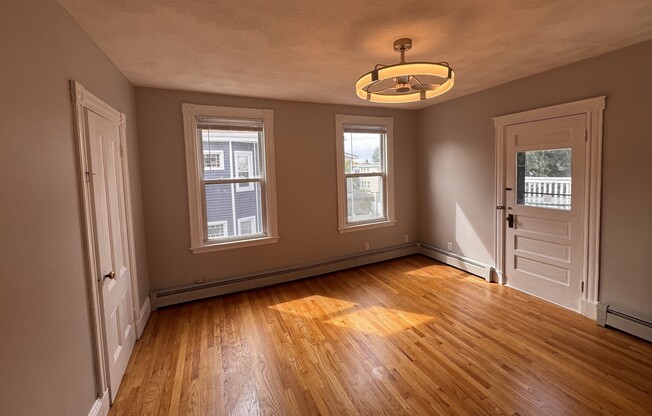 17 FARRAGUT AVE