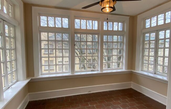 2 beds, 2 baths, 1,138 sqft, $2,650, Unit 942-06