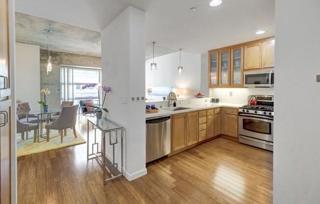 428 Alice St #629 - 2 bedroom | 1 bath | Condo