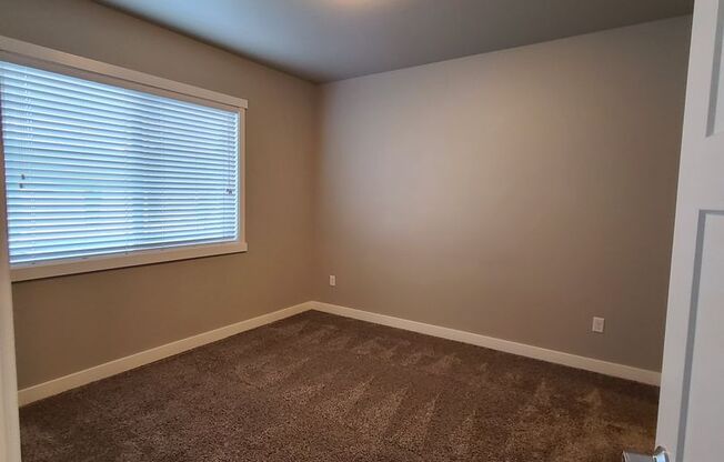 2 beds, 2 baths, $1,495, Unit 117