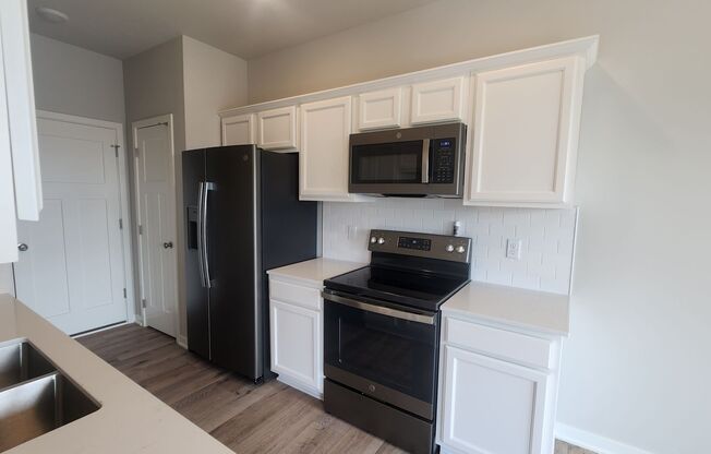 Brand New Ankeny Townhouse for Rent