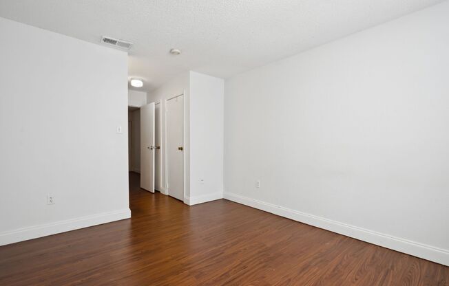 2 beds, 1 bath, 725 sqft, $1,350, Unit AAT1-C504