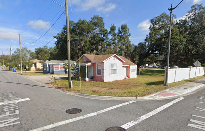 601 N EMORY AVE