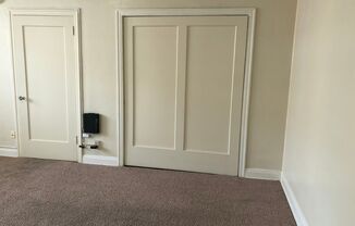 Studio, 1 bath, 465 sqft, $950, Unit 406