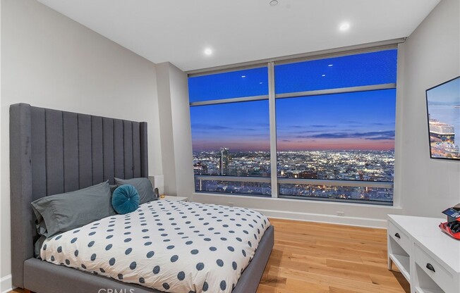 3 beds, 3.5 baths, 2,530 sqft, $15,000, Unit 48C