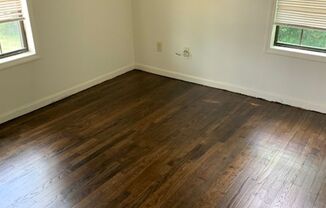 3 beds, 1 bath, $1,250