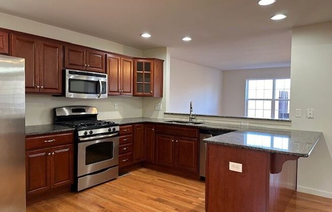 Welcome to this charming 3 bedroom, 2.5 bathroom, 3,000 sq ft home located in Mechanicsburg, PA/Cumberland Valley School District!