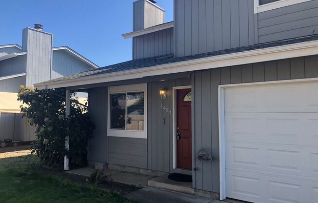 R Street Duplex