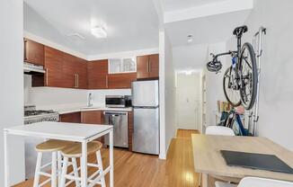 Studio, 1 bath, 434 sqft, $3,995, Unit 3K