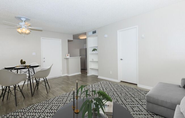 Studio, 1 bath, 390 sqft, $924, Unit 165