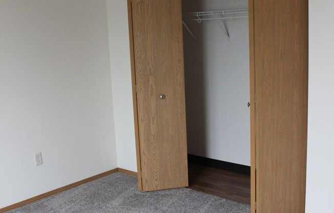 2 beds, 1 bath, 1,050 sqft, $1,149.99, Unit 154-01