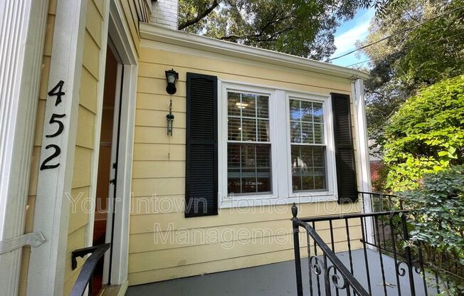 452 DECKNER AVE SW