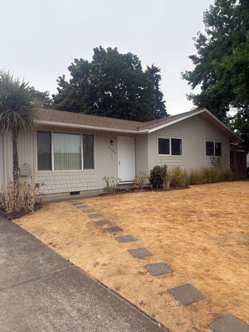 3 Bedroom, 2 Bathroom House in Bethel-Danebo area