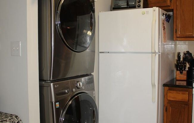 7440 Hampton Blvd., Unit V
