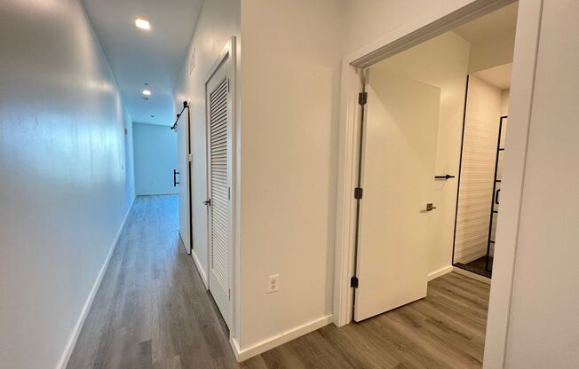 1 bed, 1 bath, 504 sqft, $1,565, Unit 310