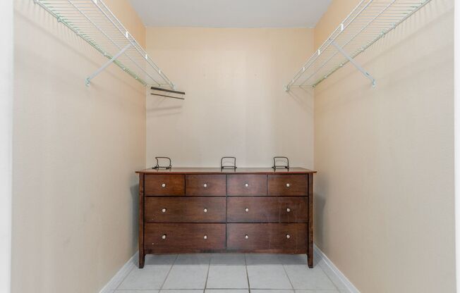 2 beds, 2 baths, $1,295, Unit # 1146