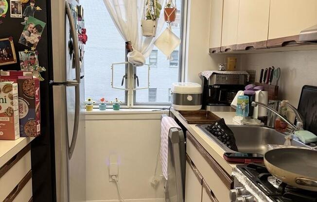 2 beds, 1 bath, 850 sqft, $4,895, Unit 7A