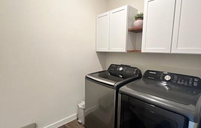 Cantarra Subdivision / Greenbelt / Single Story 4 bedroom / Pflugerville ISD