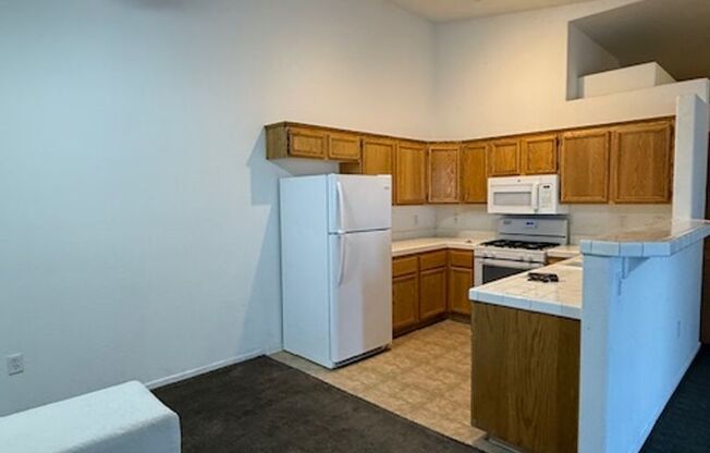 2 Bedroom Upstairs Condo