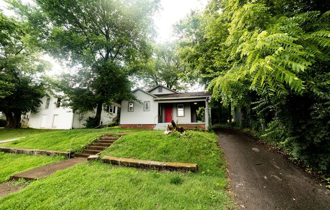 2413 Emmett Ave