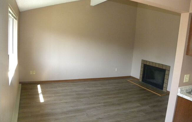 Quiet Condo Apartment Seatac, WA 98188