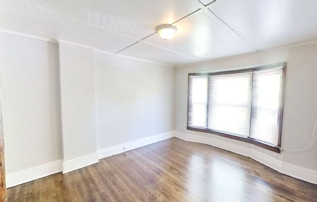 2 beds, 1 bath, 800 sqft, $1,295, Unit 289-B Pearl