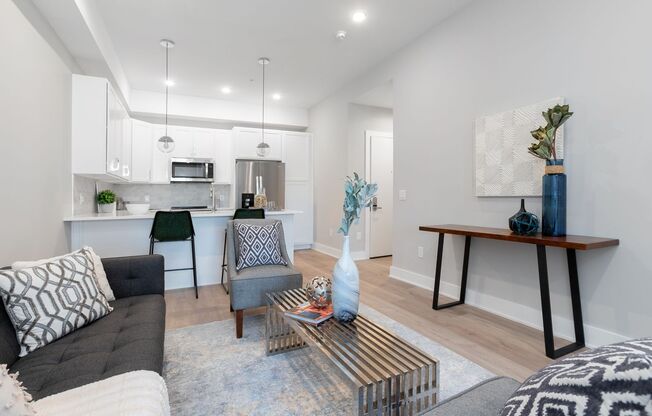 1 bed, 1 bath, $1,400, Unit 303