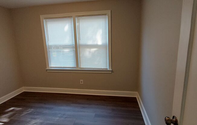 2 beds, 1 bath, $1,395