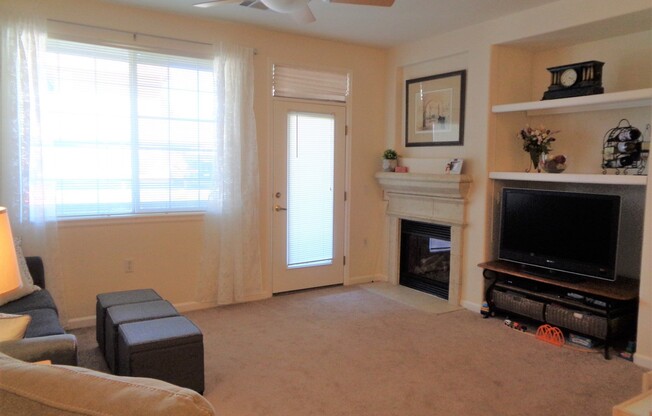 Lakewood condo close to downtown Denver + Mountain Adventures