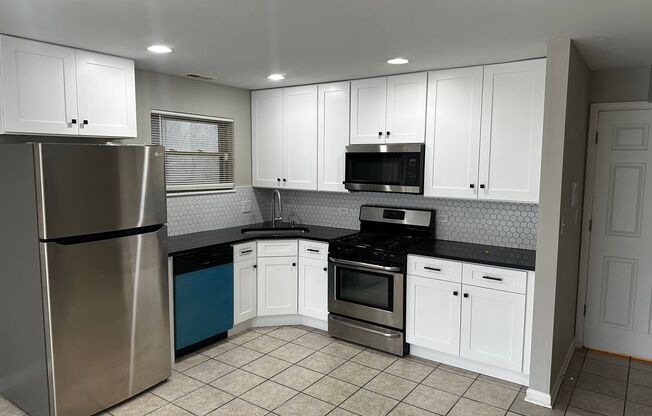 6344 S Rhodes