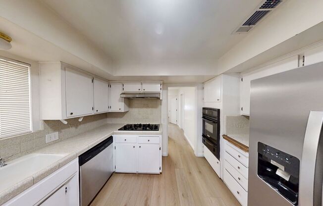 34840-58 Iris Ln