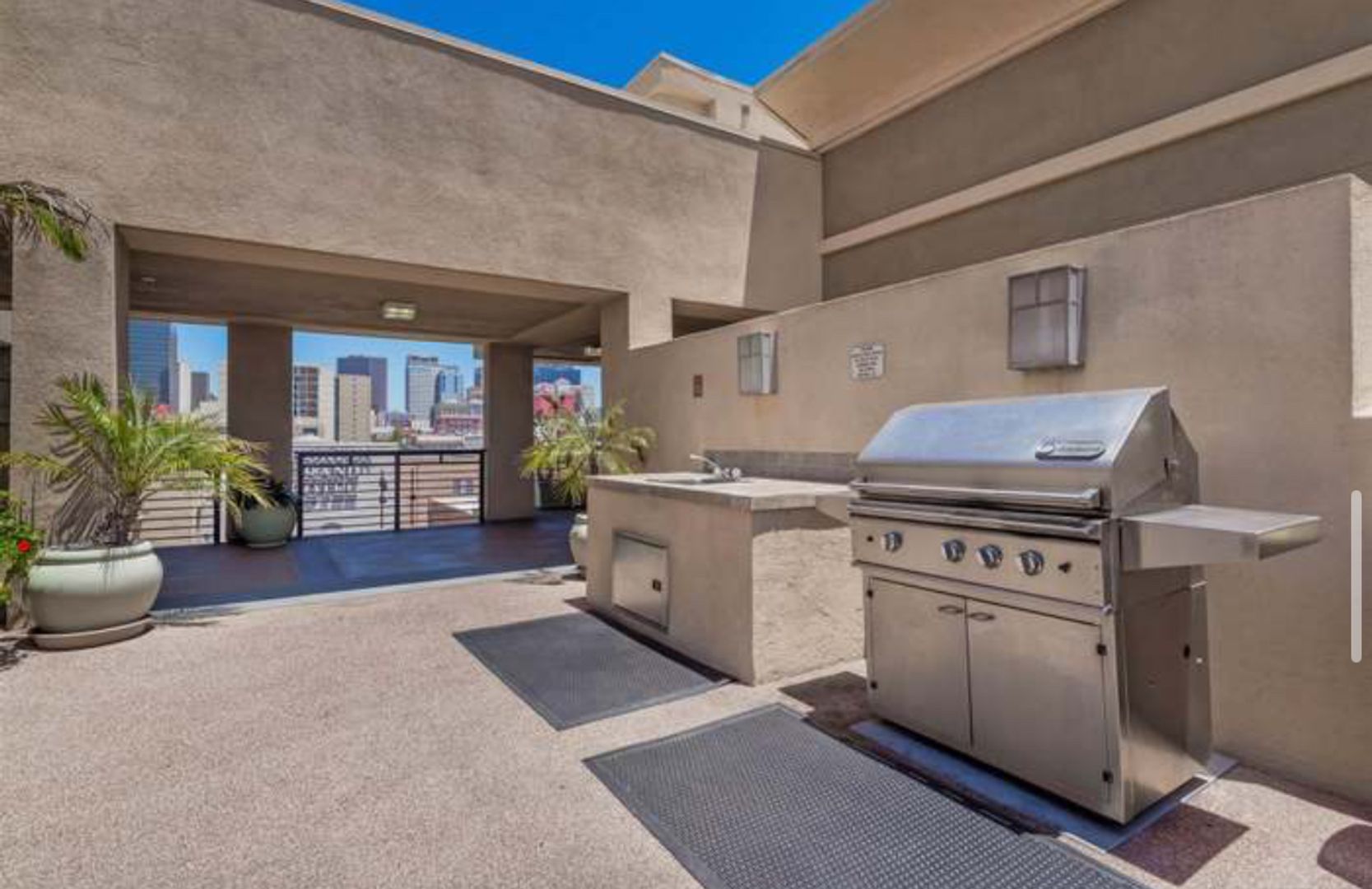1 bed/1 bath condo unit