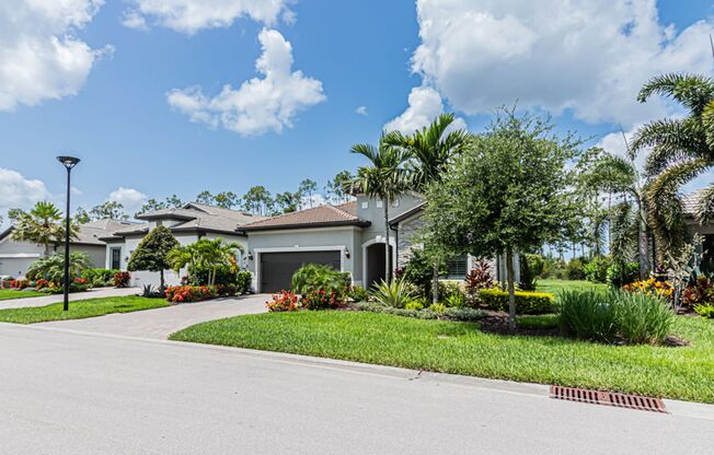 Stylish Seasonal Retreat in WildBlue – Luxury Living in a Premier Gated Community!